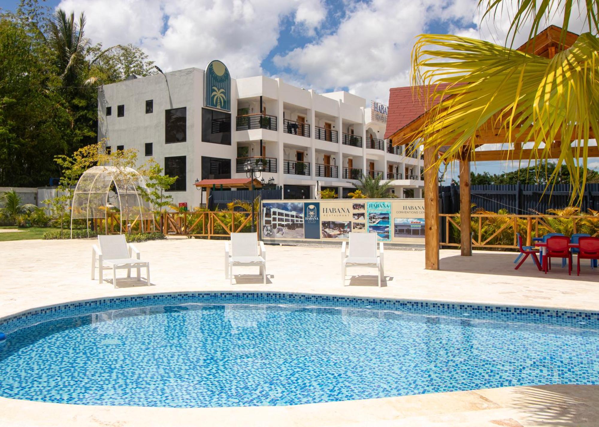 Habana Hotel Y Restaurante Higuey ภายนอก รูปภาพ